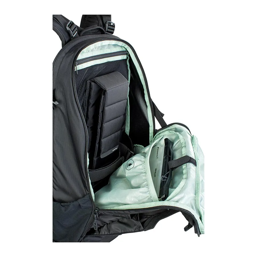 EVOC FR Trail E-Ride Protector Backpack