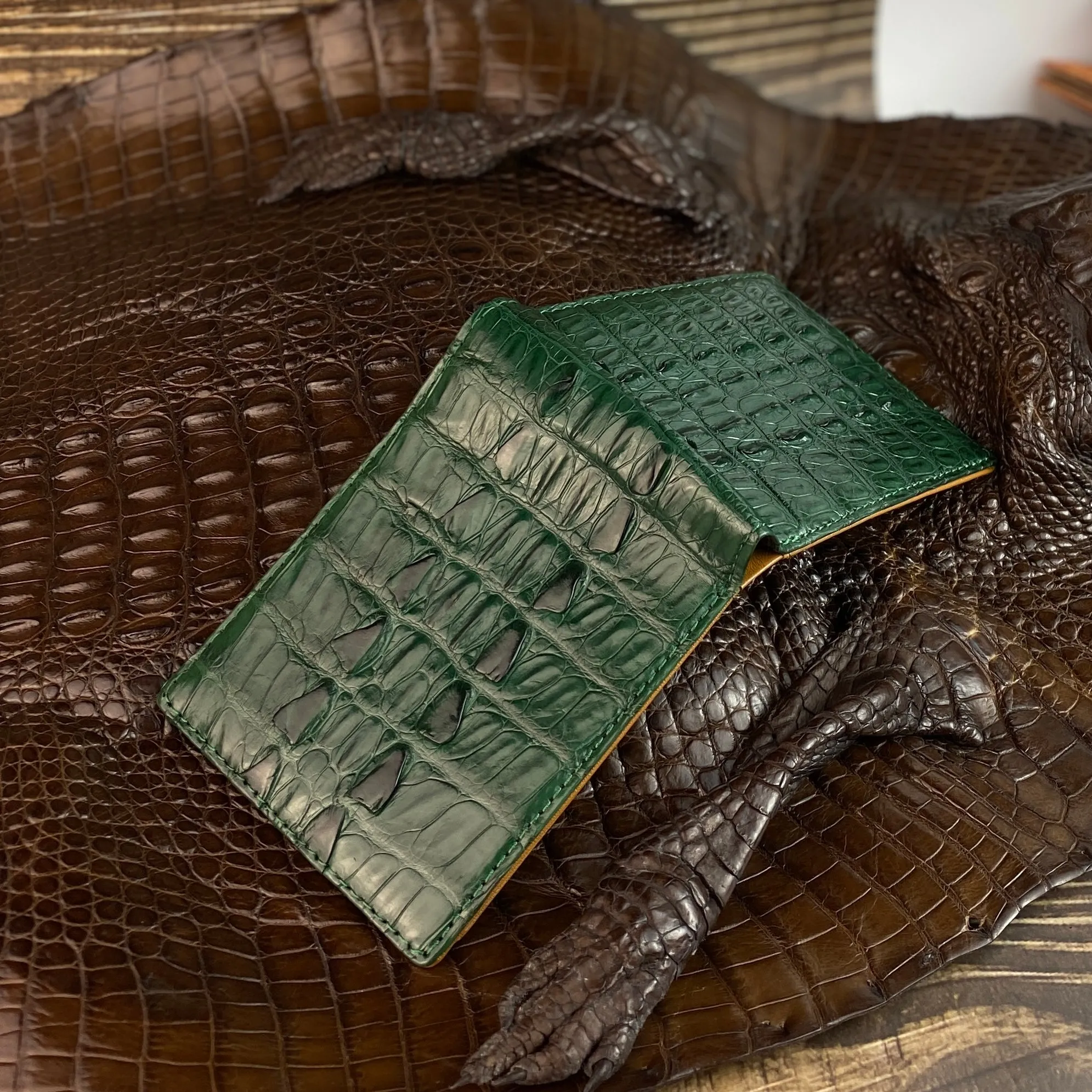 Green Alligator Tail Leather Bifold Wallet For Men | Handmade Crocodile Wallet RFID Blocking | VINAM-111