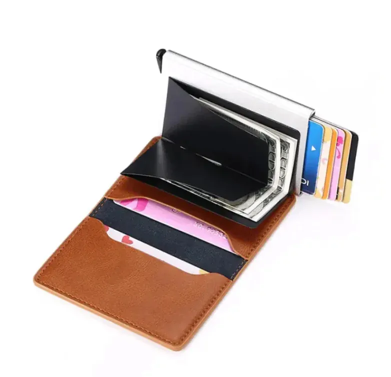 Hold - Anti-Theft Leather Wallet with RFID/NFC Protection - Vegan leather - Imported