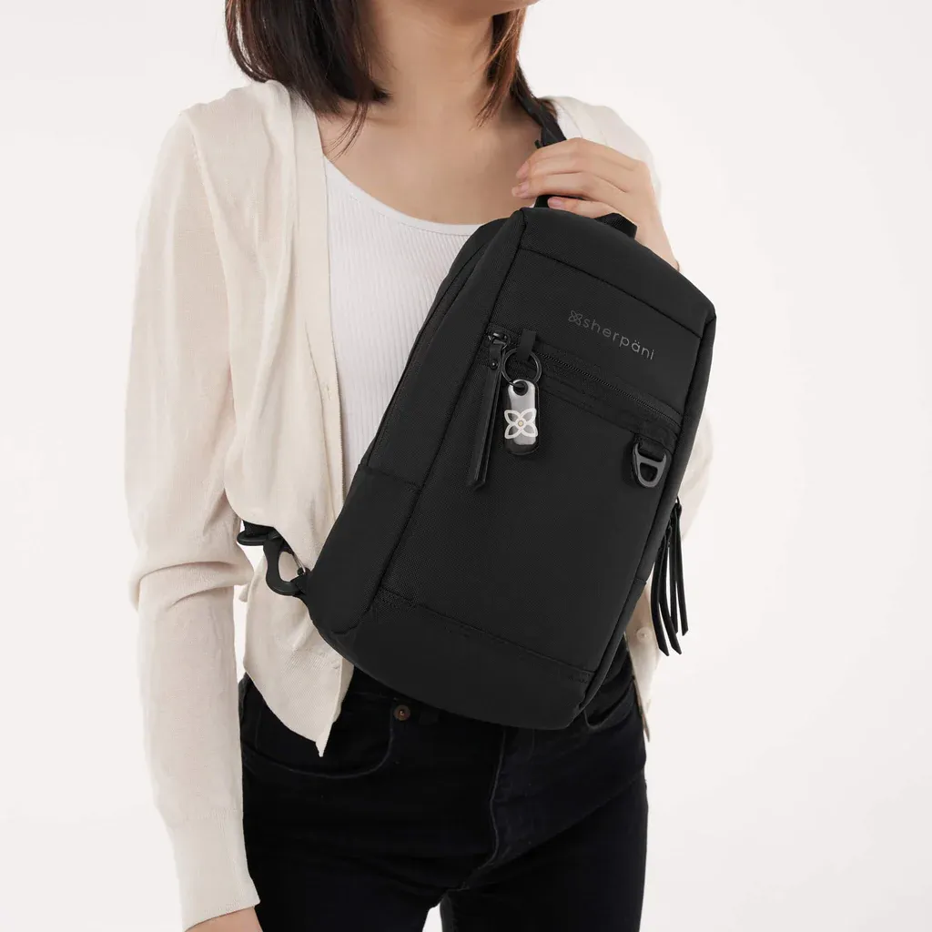 Sherpani Metro Anti-Theft Sling Bag