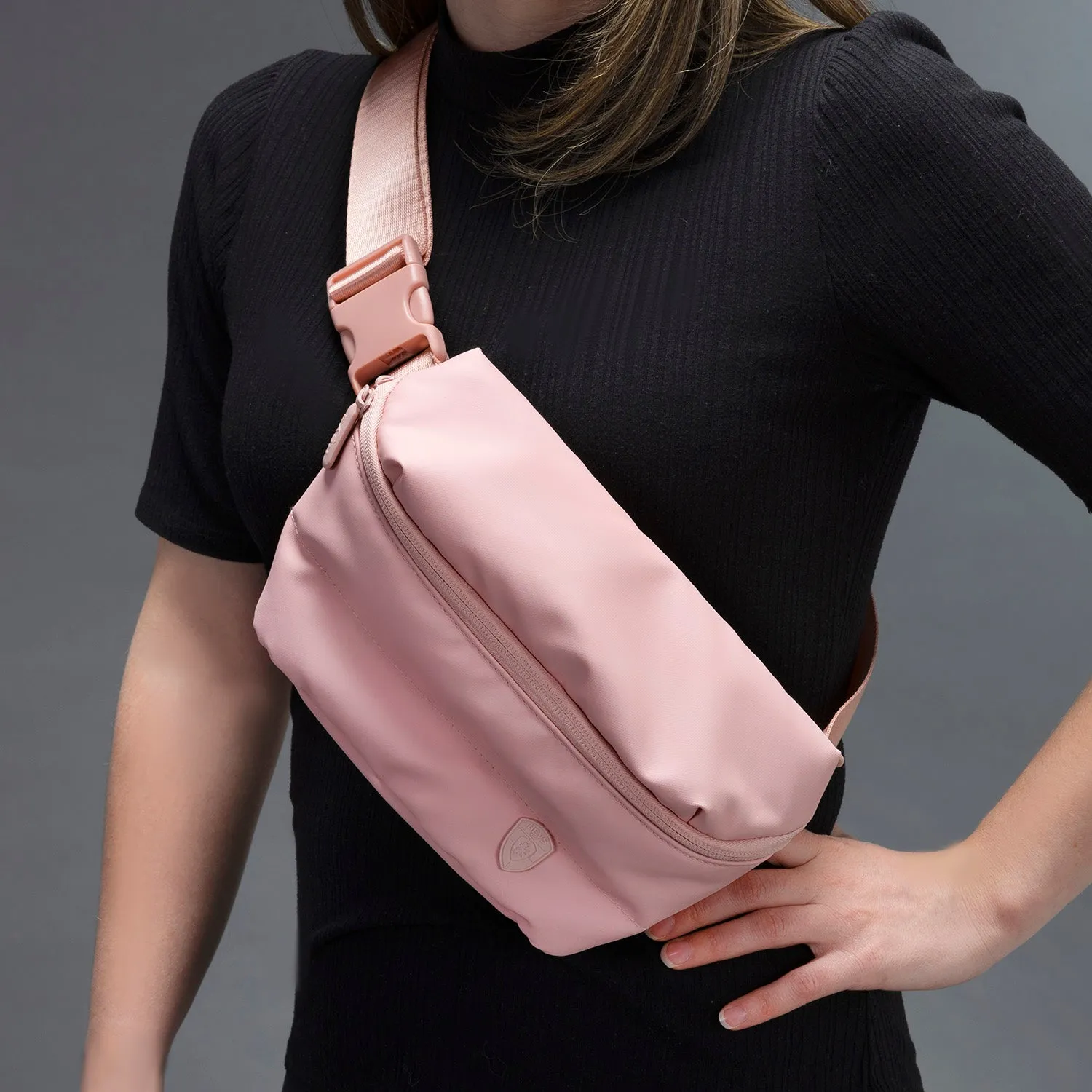 The Puffer Mini Waist Bag - Rose