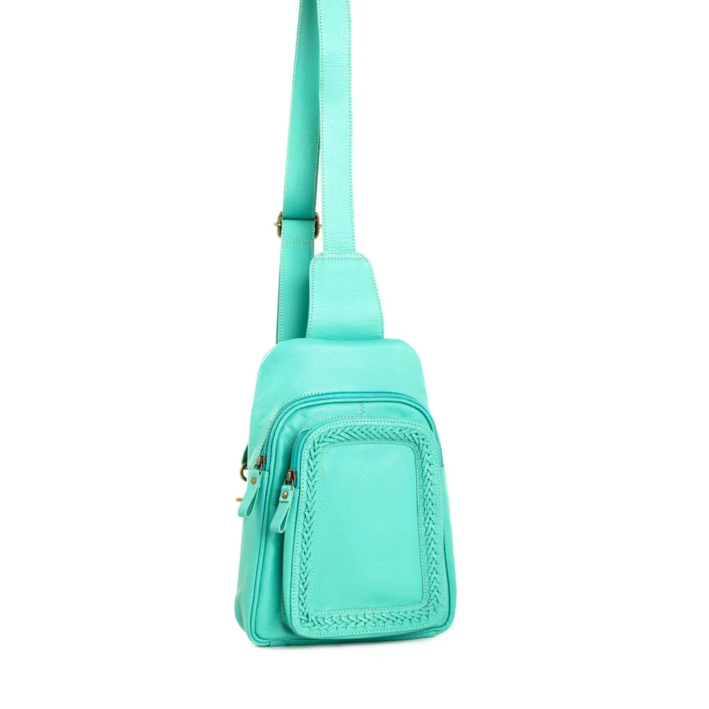 Willow Canyon Sling Bag In Turquoise